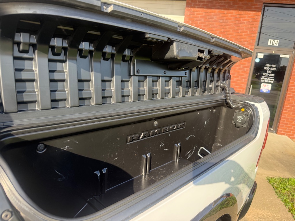 2022 RAM Ram 1500 Pickup Longhorn - Photo 16