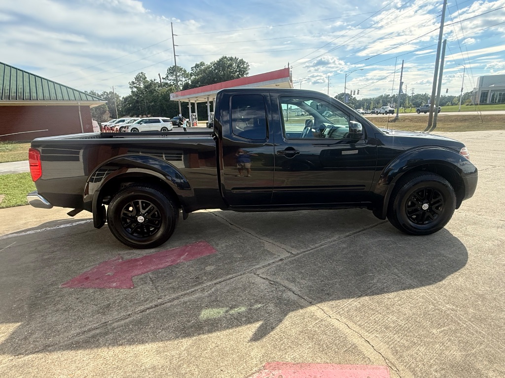 2021 Nissan Frontier SV - Photo 6