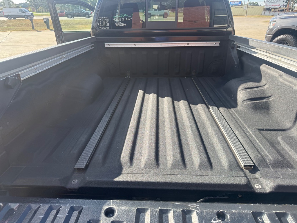 2021 Nissan Frontier SV - Photo 11