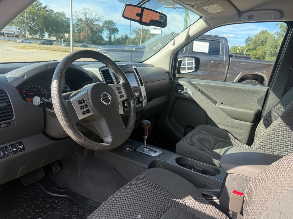2021 Nissan Frontier SV - Photo 9