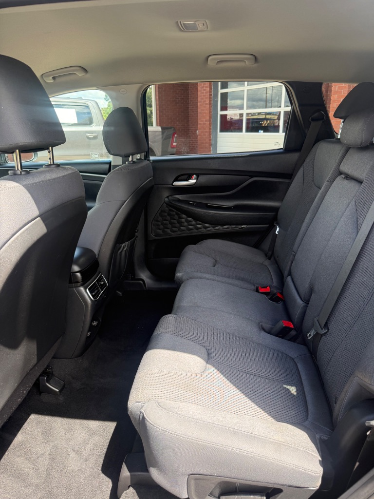 2021 Hyundai Santa Fe SE - Photo 10