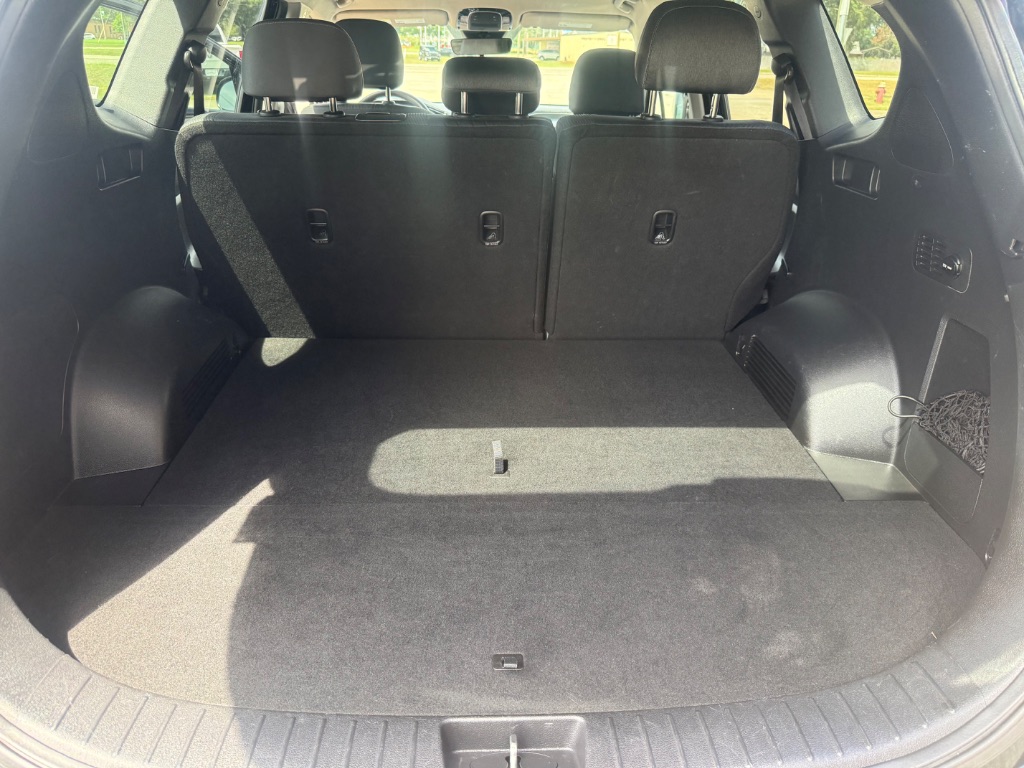 2021 Hyundai Santa Fe SE - Photo 12